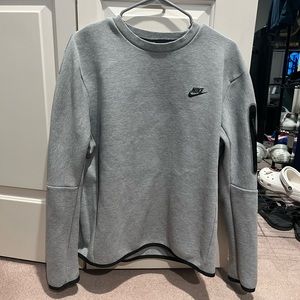 Nike Tech Crewneck sweatshirt